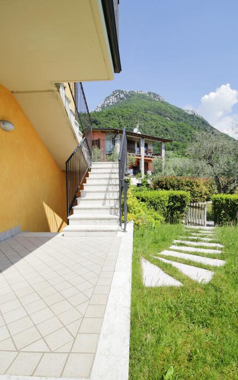 Residence "Borgo Le Torri" 托斯科拉诺-马德尔诺 外观 照片